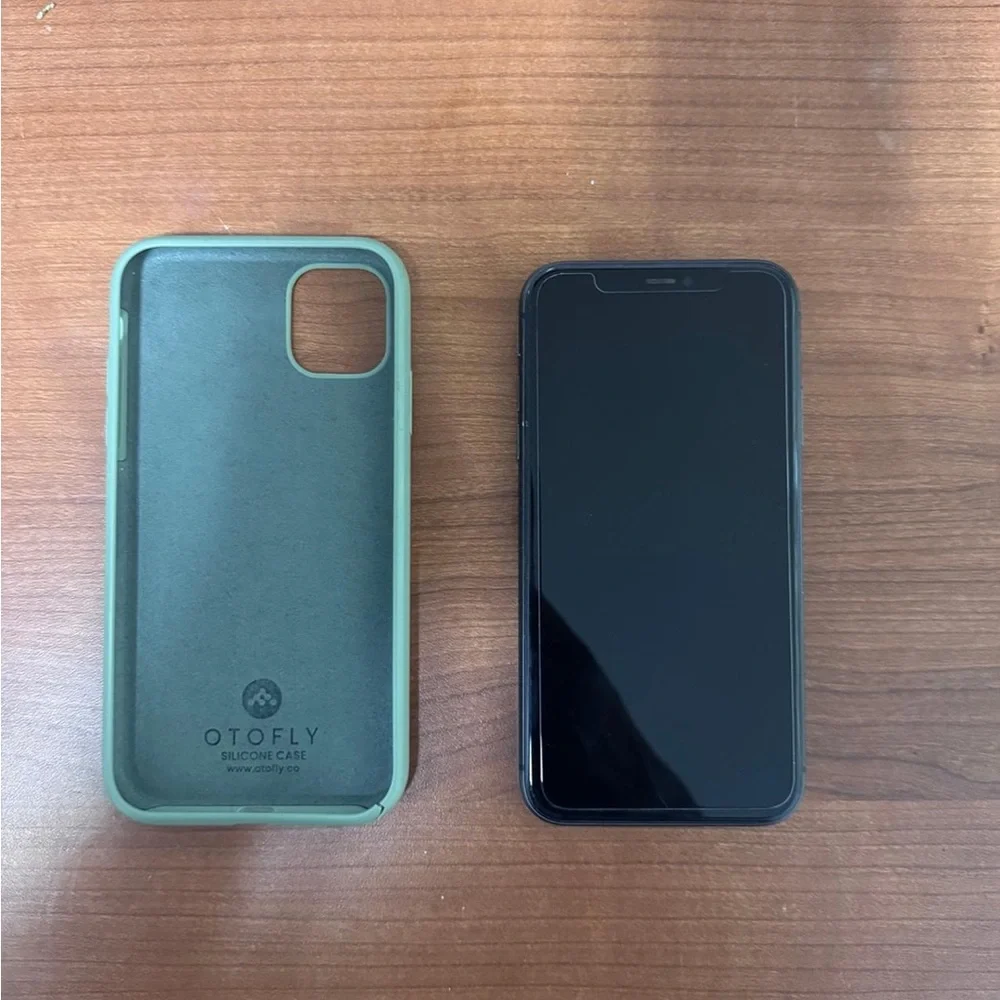 Apple iPhone 11 unlocked Black